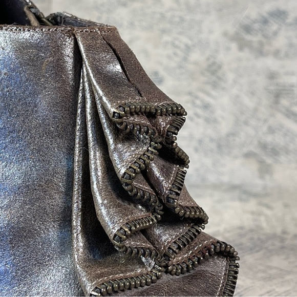 Elizabeth and James Open Toe Ruffled Front Zipper Trim - Picture 3 of 13